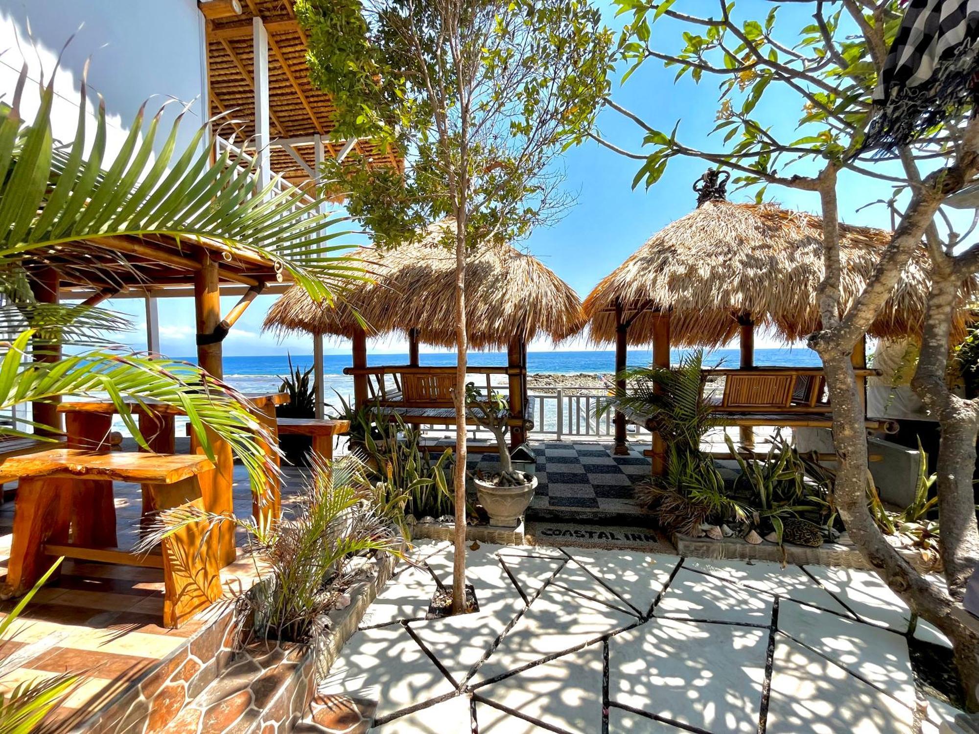 Coastal Inn Batununggul Ngoại thất bức ảnh